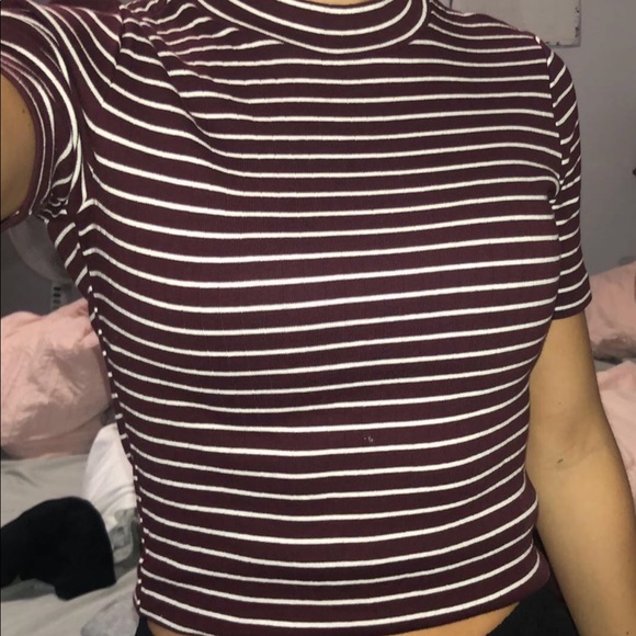 BRAND NEW maroon striped tshirt! - Picture 2 of 3